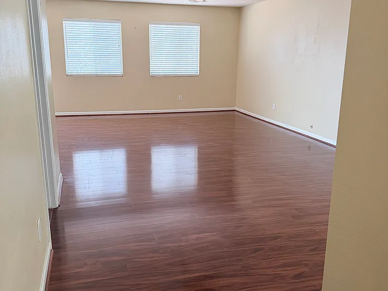 2610 Chatfield Dr — Photo 3