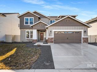 3993 W Peak Cloud Dr, Meridian, ID 83642