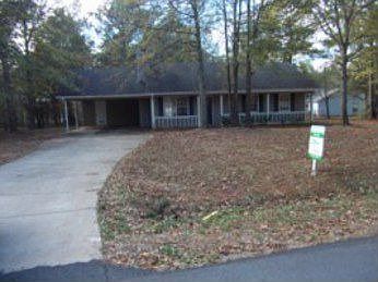 1st image of 20 Woodcrest Dr