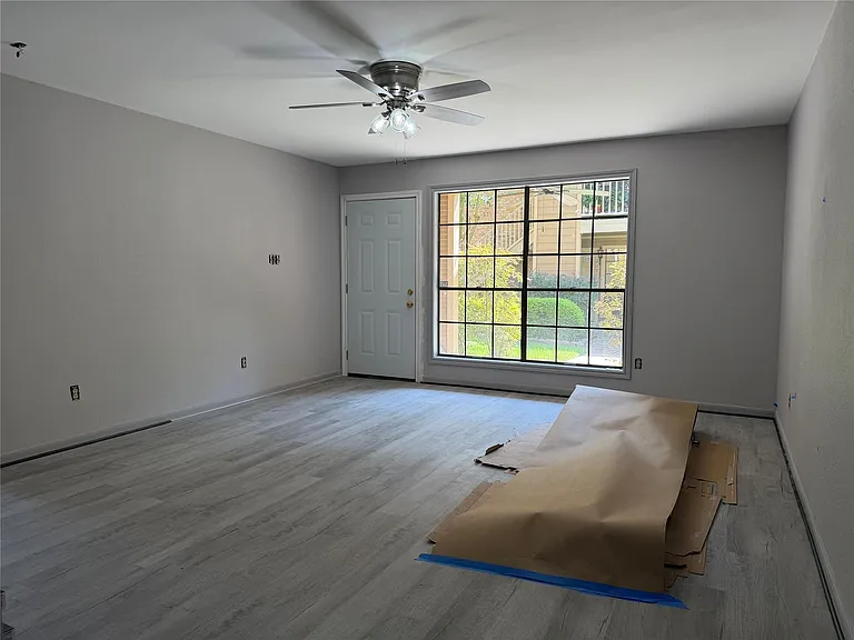 1311 Antoine Dr #219 — Photo 5