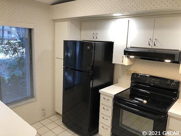4th image of 4064 NW 23rd Cir