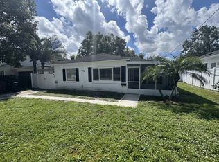 904 Golfview St, Orlando, FL 32804