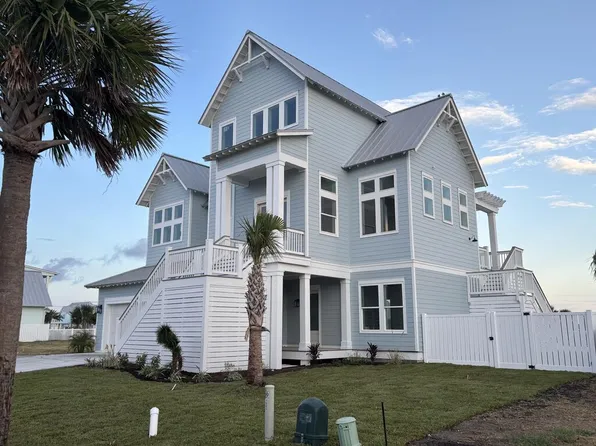 1022 Saint John Ct, Rockport, TX 78382