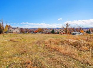 9909 W 70th Avenue, Arvada, CO 80004