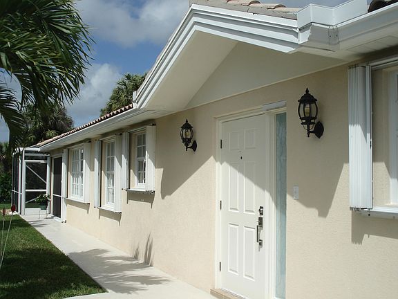 2nd image of 8272 SE Paurotis Ln