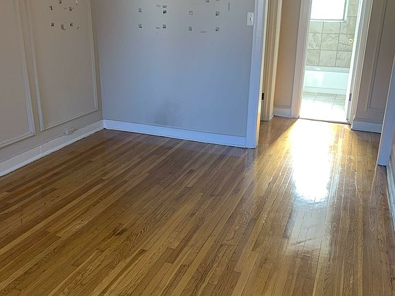 3rd image of 1367 W Estes Ave APT 2M