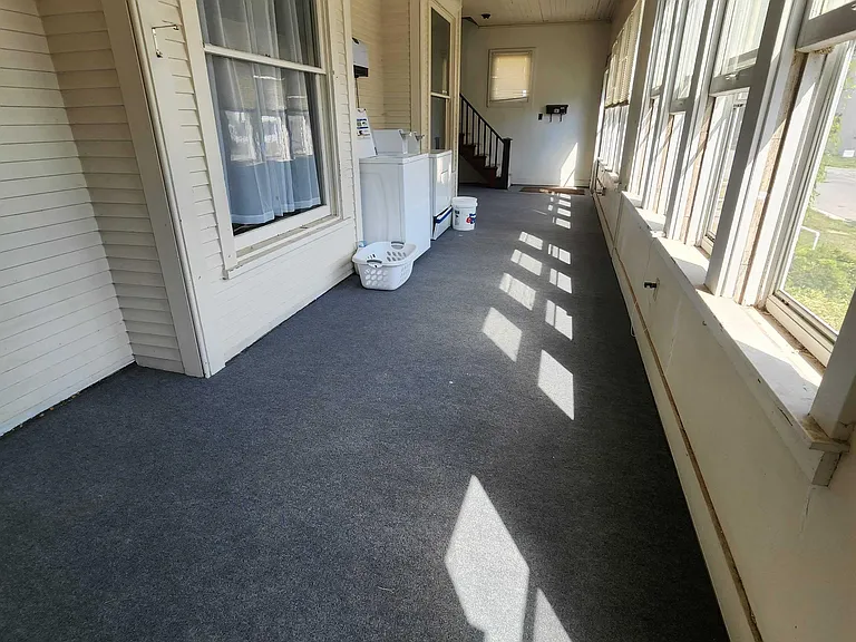 1107 Avenue F — Photo 9