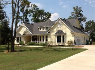 10020 Woodpark Cir, Orangefield, TX 77630
