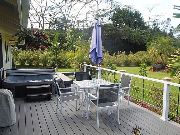 Trex deck with hot tub