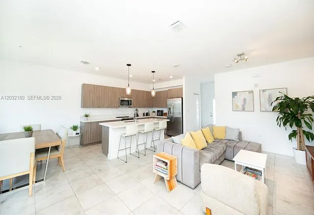 4640 NW 84th Ave — Photo 13