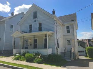 22 Maple St, Walden, NY