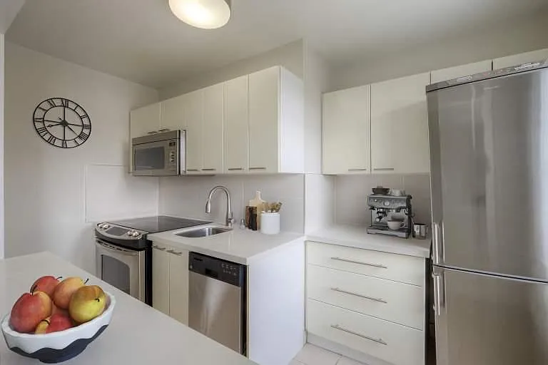 778 Broadview Ave #6 — Photo 1
