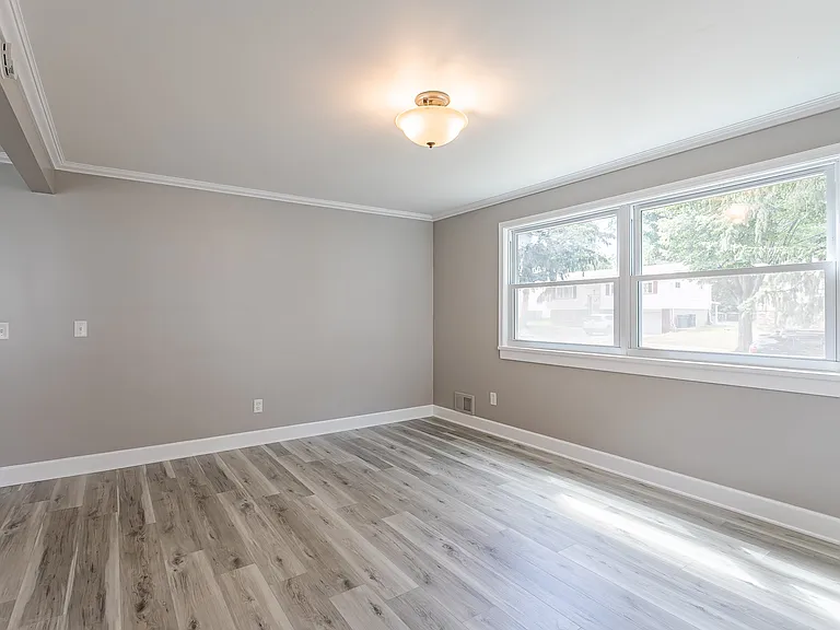 96 Afton St #96 — Photo 5