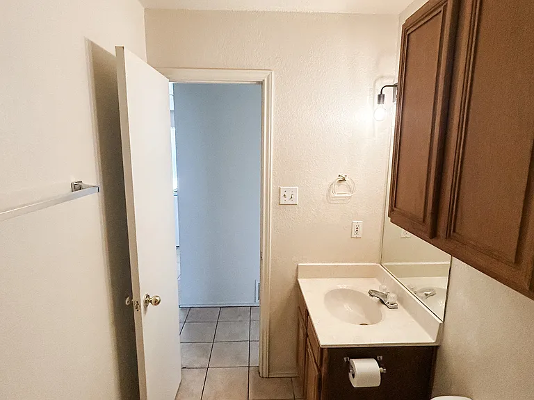 1808 Windward Dr #D — Photo 13