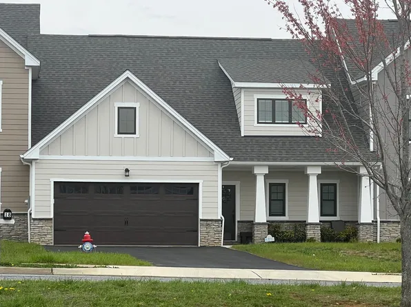 18 Kiley Ln, Stuarts Draft, VA 24477