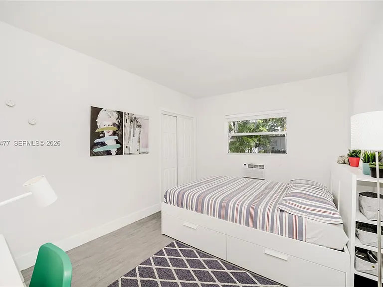 770 NE 123rd St #24 — Photo 8
