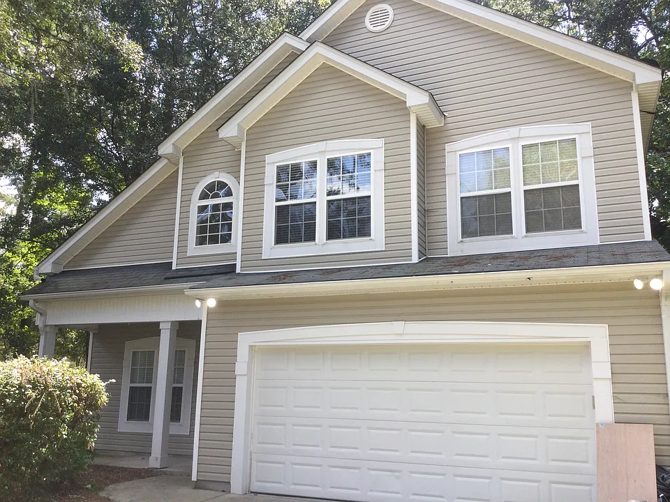 8669 Hickory Creek Ln