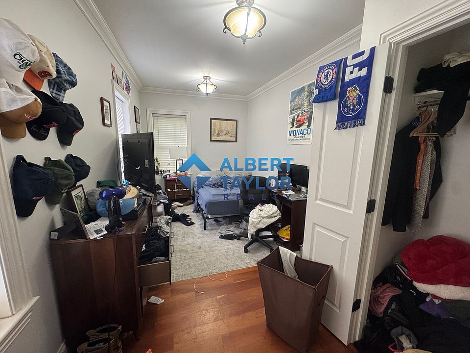Bedroom #1