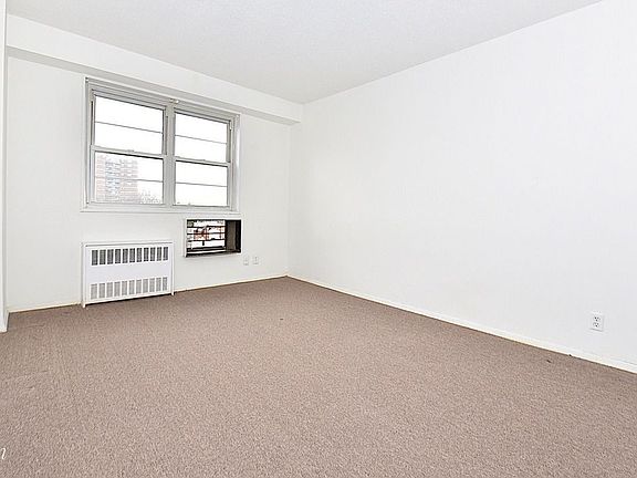 5th image of 4750 59th St APT 3D