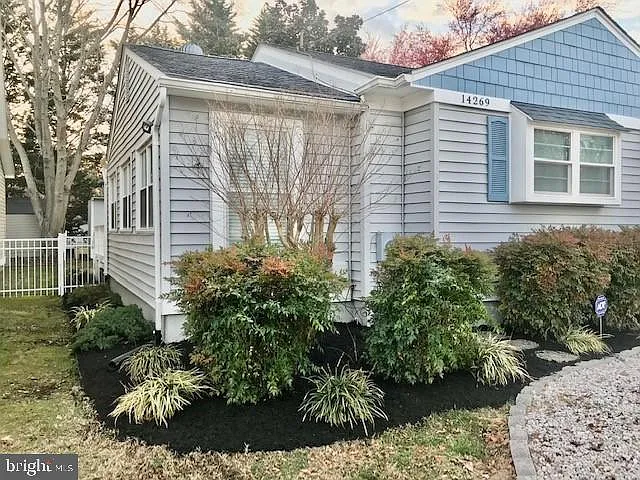 2 bed, 2.0 bath, 1560 sqft, $2,650 — Photo 2