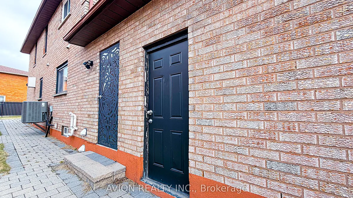 Building Photo - 2 Bute Ct #LOWER