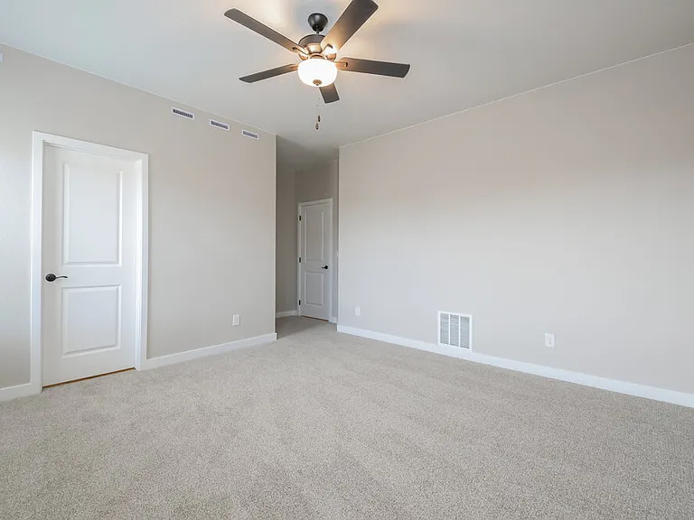 9462 Truckee Ct — Photo 11