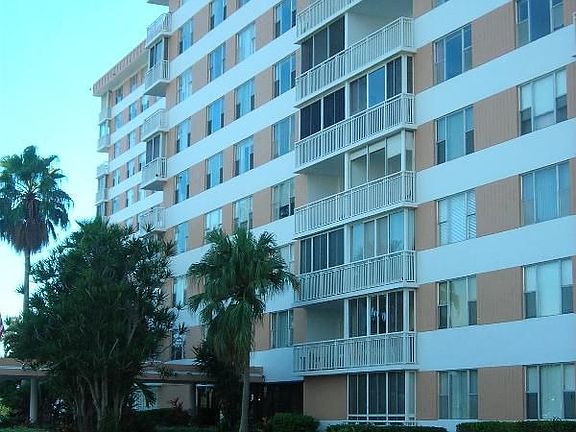 2nd image of 3800 Hillcrest Dr APT 1116