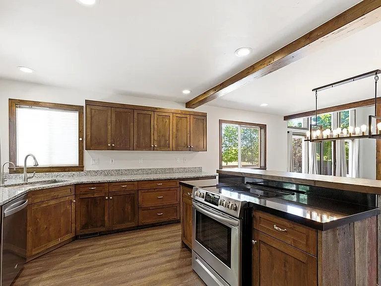 1422 Cutter Ln — Photo 11
