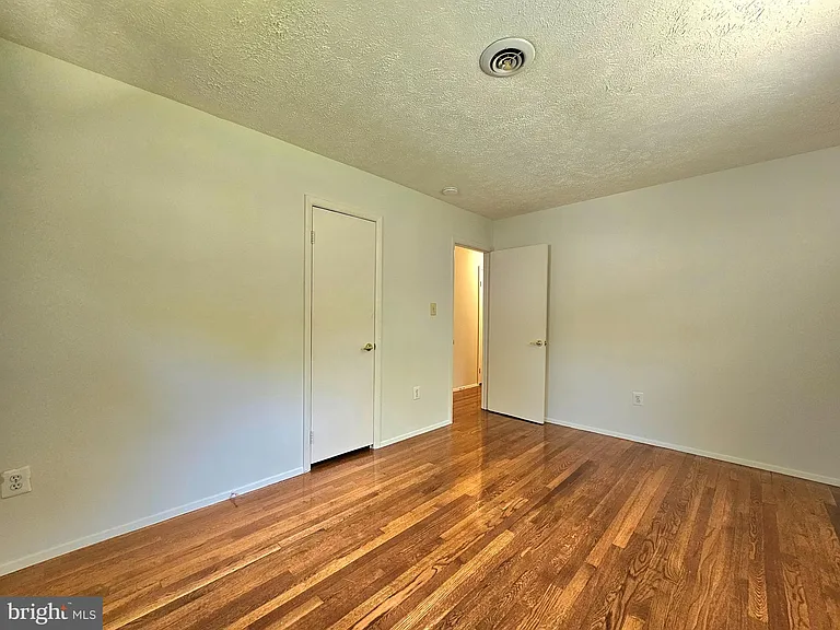 4123 Glendale Rd — Photo 24