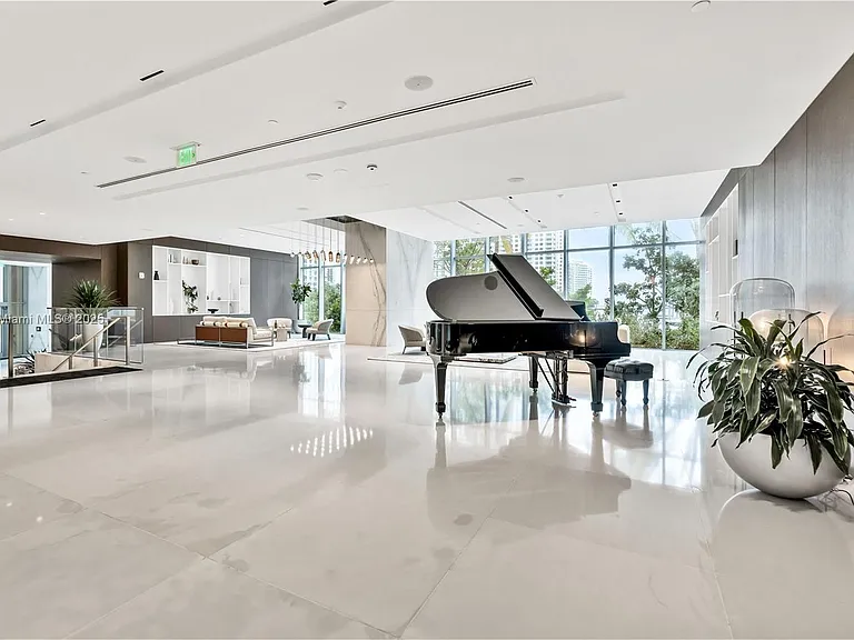300 Biscayne Boulevard Way #4 — Photo 6