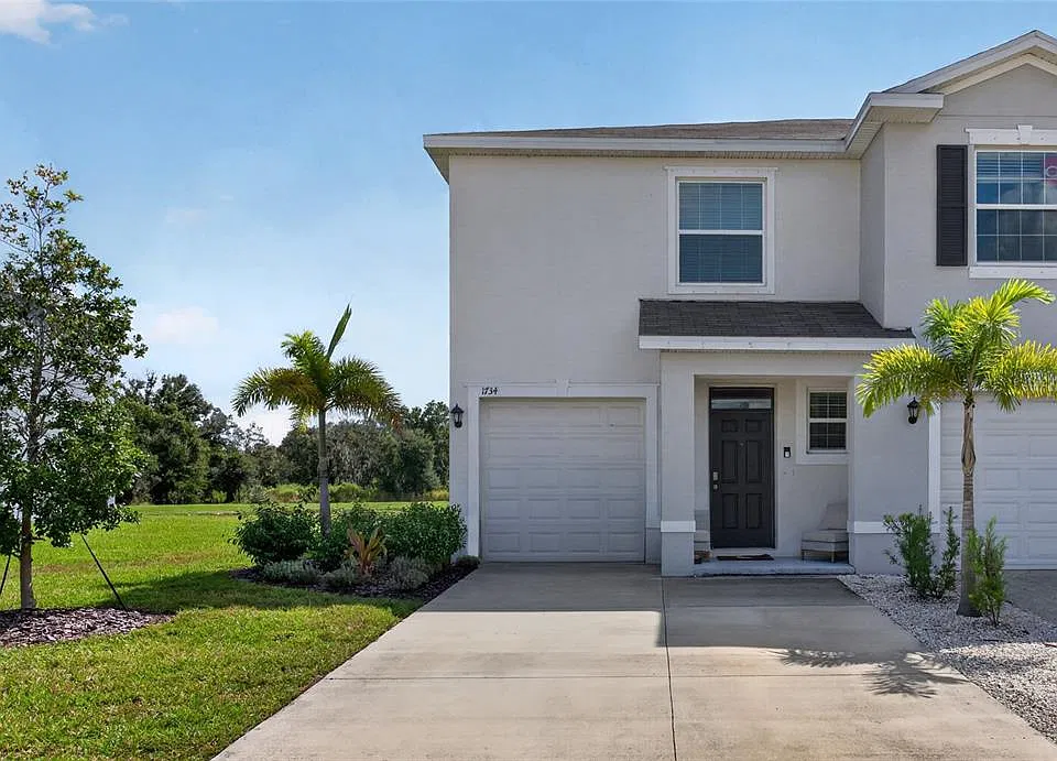 1734 Woodleaf Hammock Ct