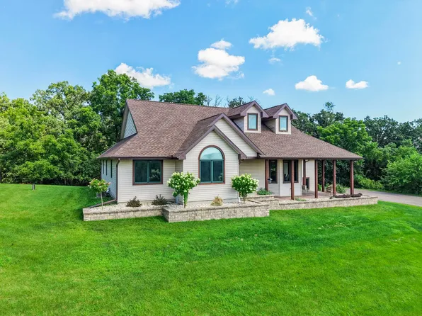 N8526 Ashley Ln, New Glarus, WI 53574