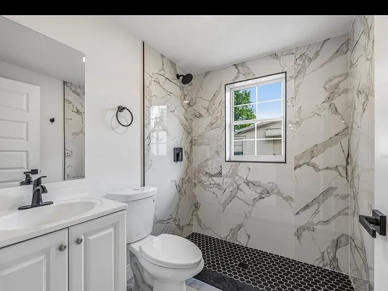 39252 Heights Ave — Photo 8