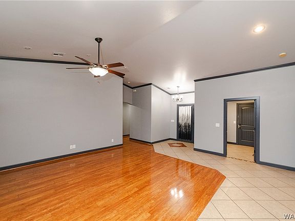 4th image of 3374 Roma Rd