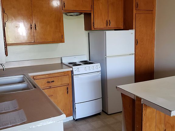 5th image of 118 W Colorado Blvd APT 19