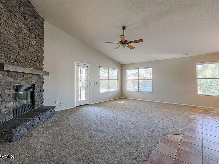 10269 W Patrick Ln — Photo 13