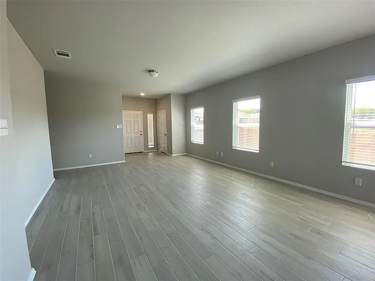 11704 Murano Dr — Photo 7