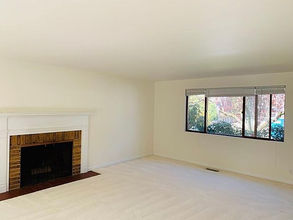 4th image of 12515 SE 62nd Pl