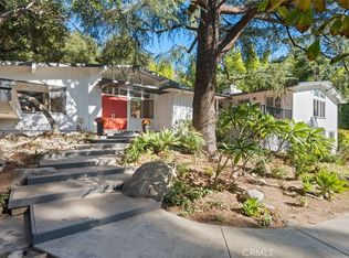 2070 Villa Heights Rd, Pasadena, CA 91107