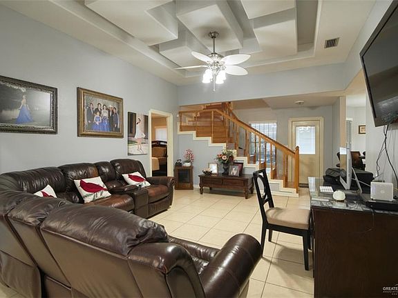 4th image of 4127 N 42nd Ln