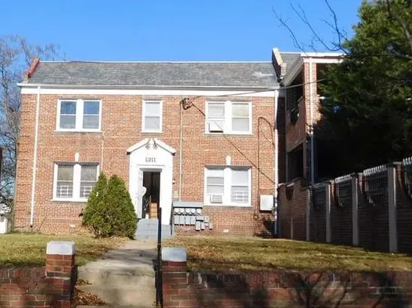 1311 Fort Stevens Dr NW #3, Washington, DC 20011