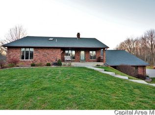 340 Country Towne Rd, Springfield, IL 62712