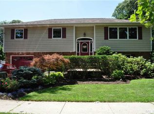 37 Verleye Ave, East Northport, NY 11731