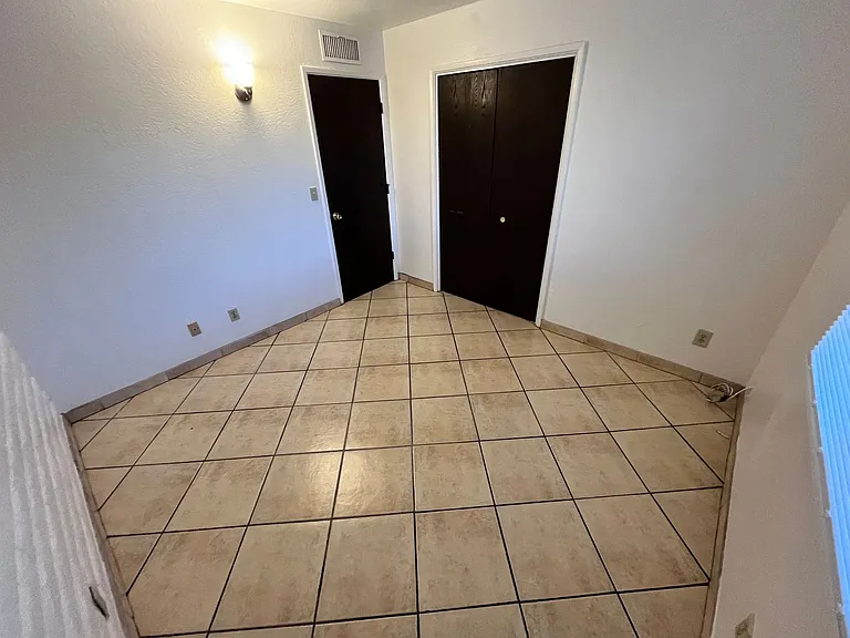 446 E Pastime Rd — Photo 26