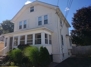 75 Oakmere St, West Roxbury, MA 02132