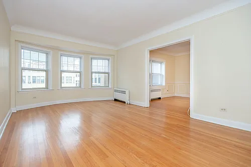1035 Washington Photo 1