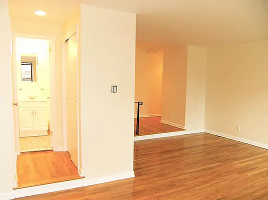 Rented by City Connections Realty | media 33