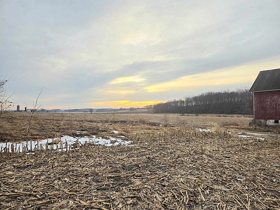 4th image of N5980 Washington Rd