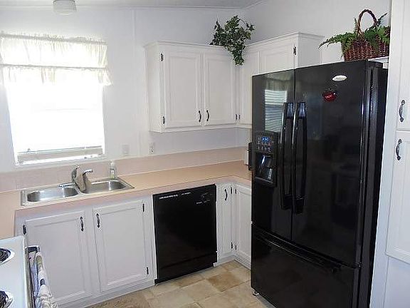 5th image of 50 Red Fox Ln