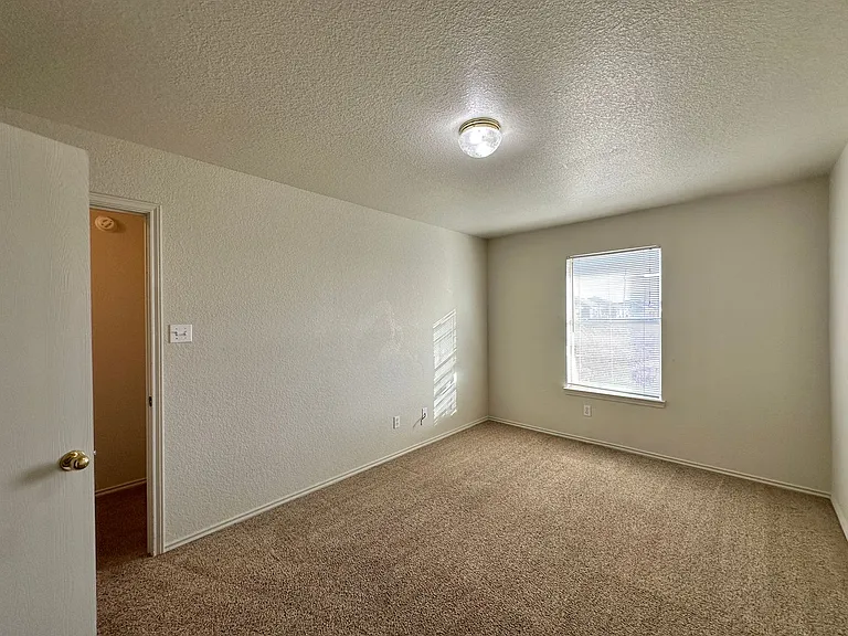 2604 Alma Dr — Photo 14